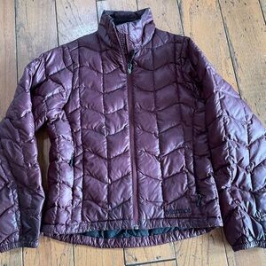 Marmot Women's Puffer Jacket - Deep Maroon